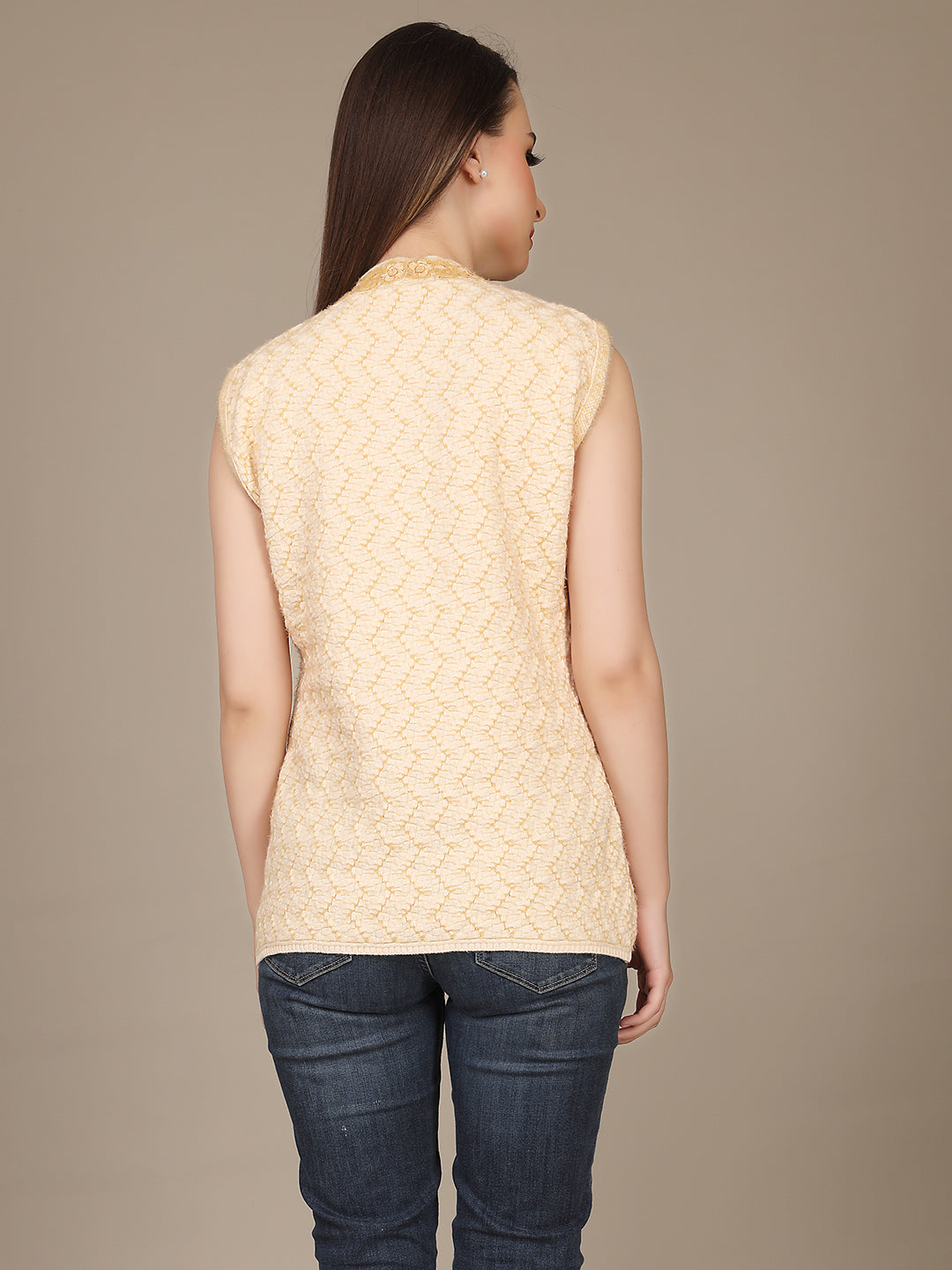 Cozy Knitted Sleeveless Cardigan